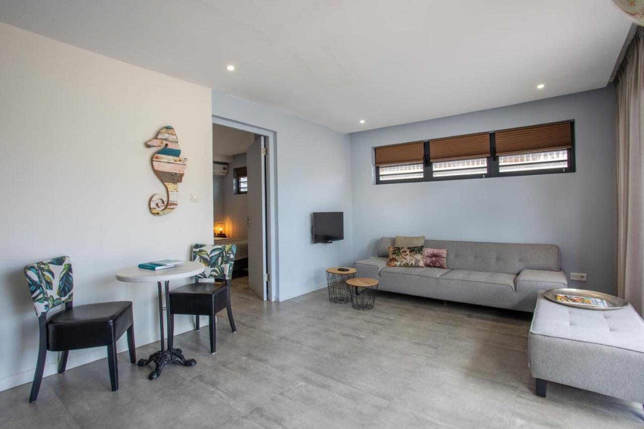Indigo Apartments & Suites - 'Adults Only' Jan Thiel Εξωτερικό φωτογραφία